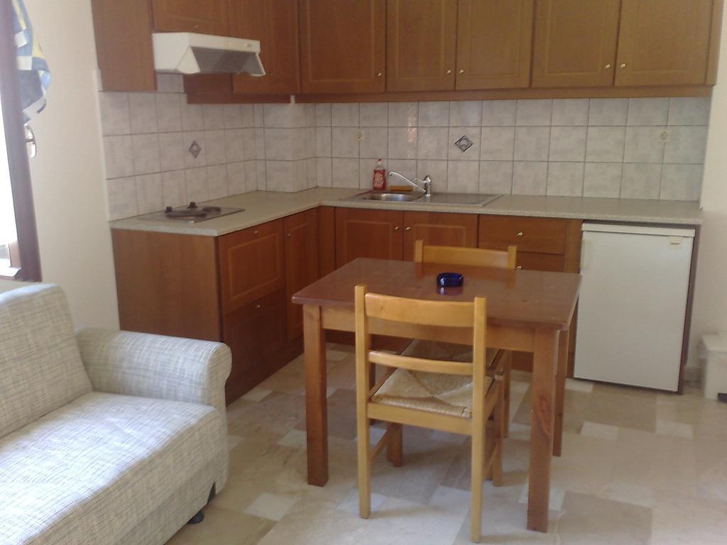 نافبكْتوس Regina Hotel الغرفة الصورة