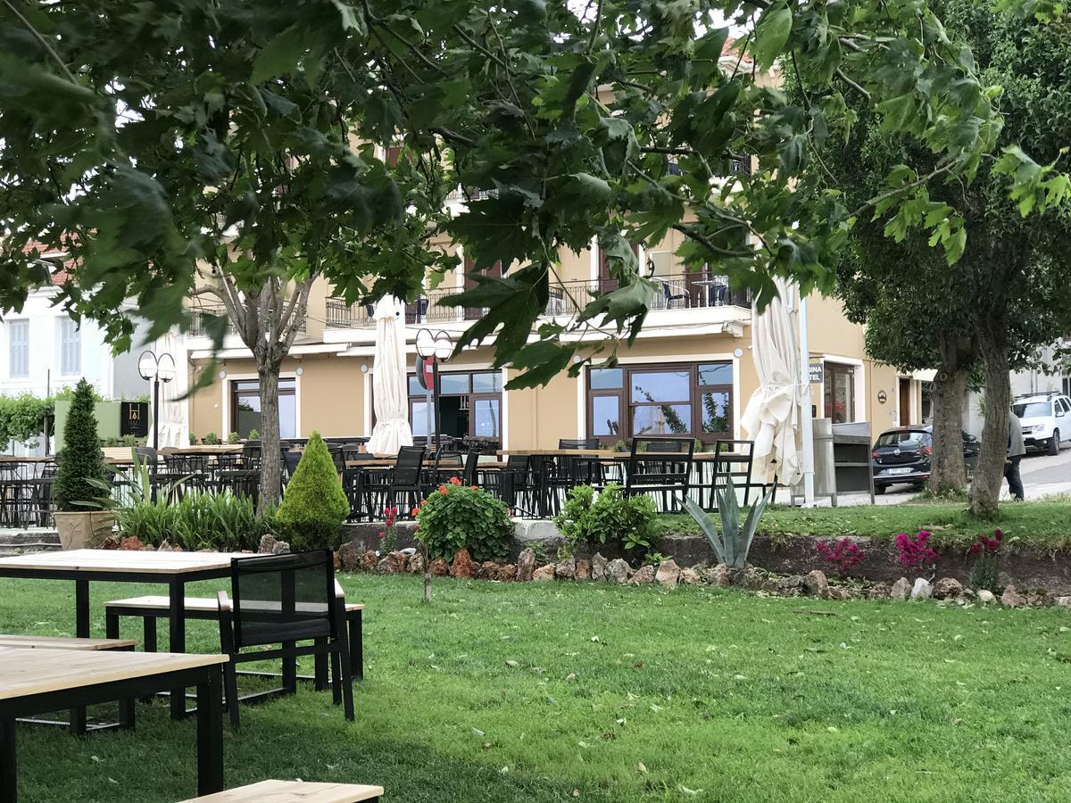 نافبكْتوس Regina Hotel المظهر الخارجي الصورة
